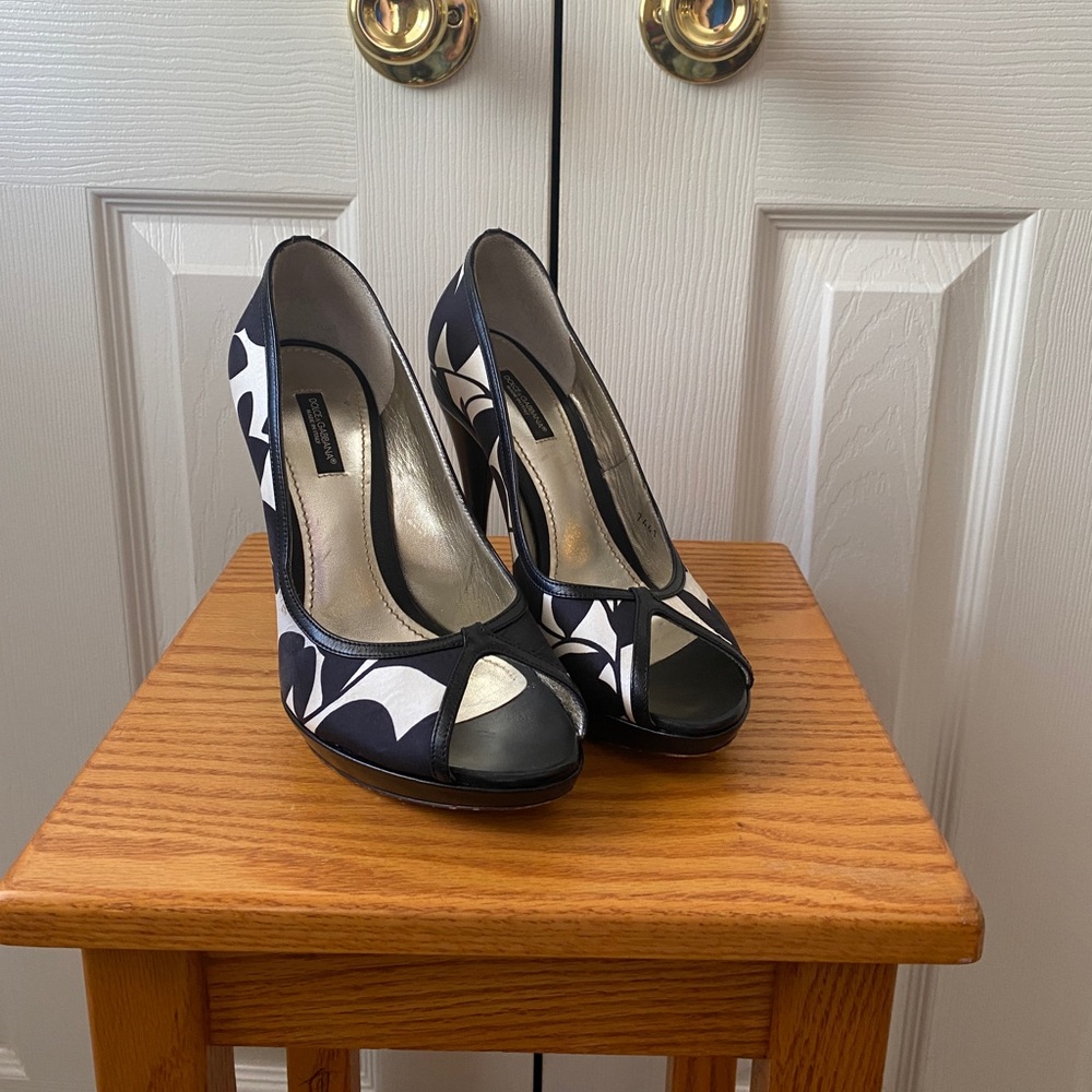 Dolce & Gabbana Black and White Heels